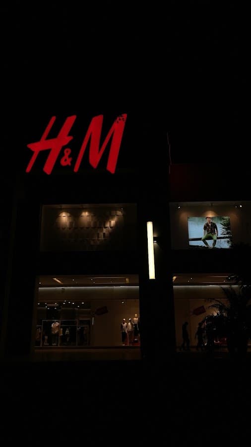H&M Real Plaza Piura — foto