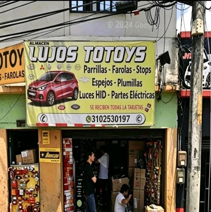 Almacen Lujos Totoys — foto