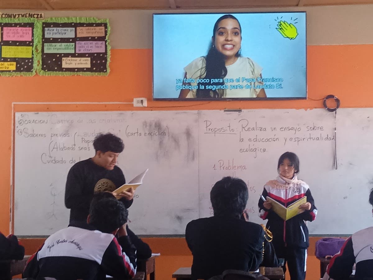 I E José Carlos Mariátegui, Colegio Huancayo — foto
