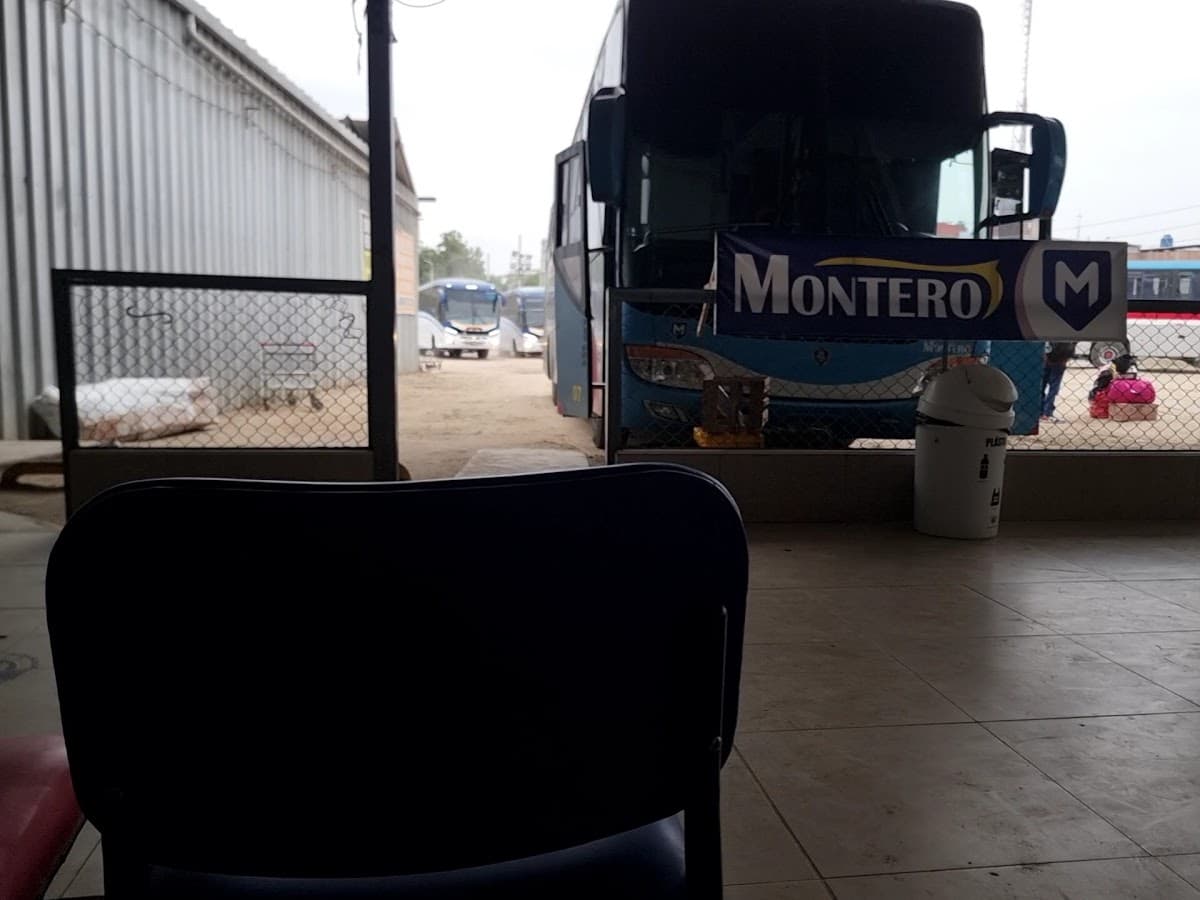 Transportes Montero Piura — foto