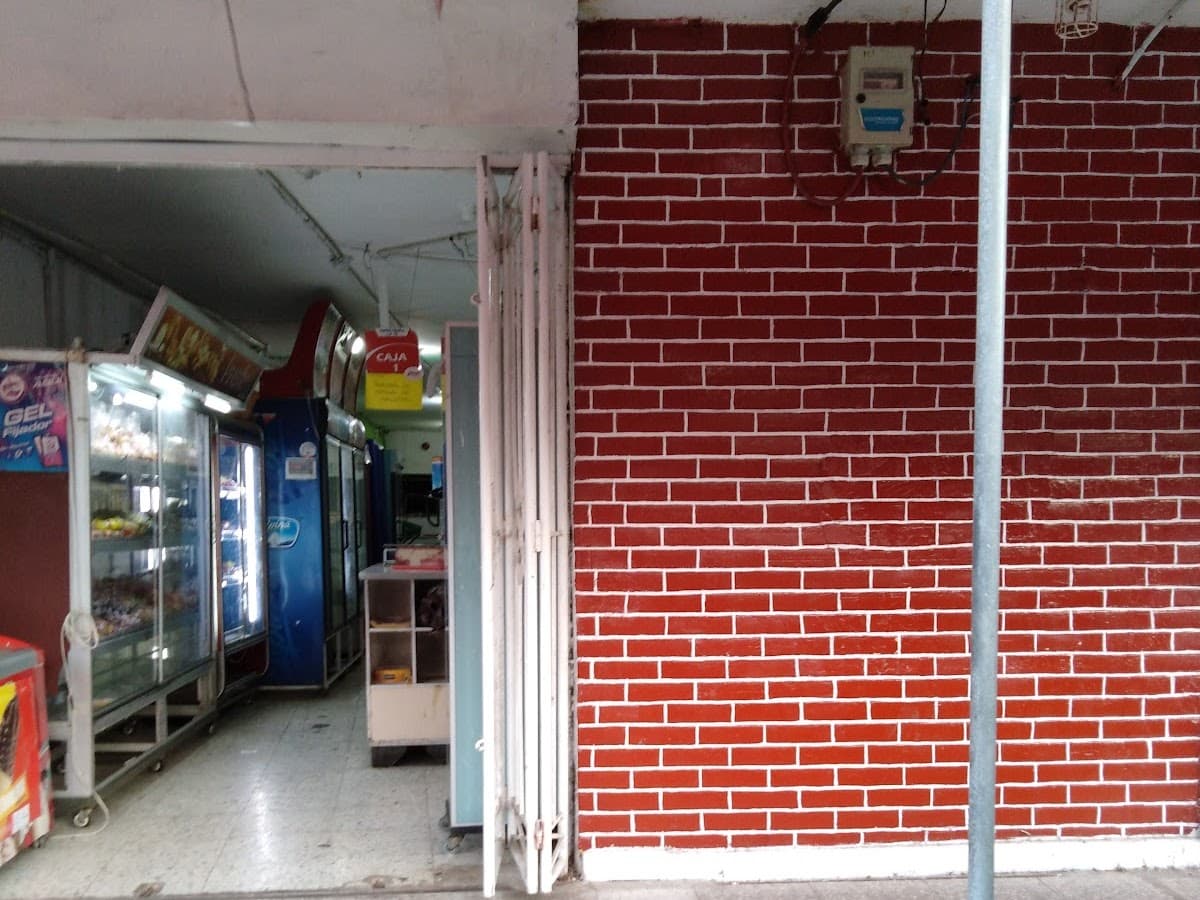 Tienda de Abarrotes Av. Kenedy