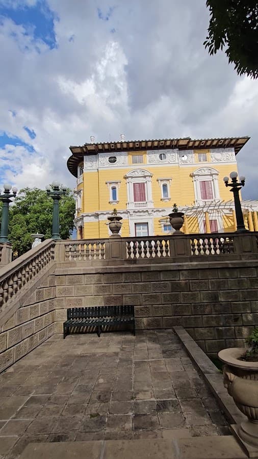 Centro "Simón I. Patiño" — foto