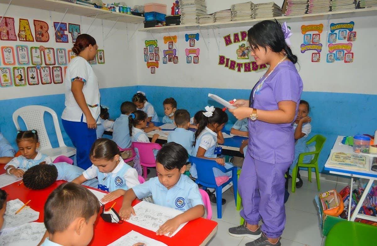 INSTITUTO JEAN PIAGET — foto