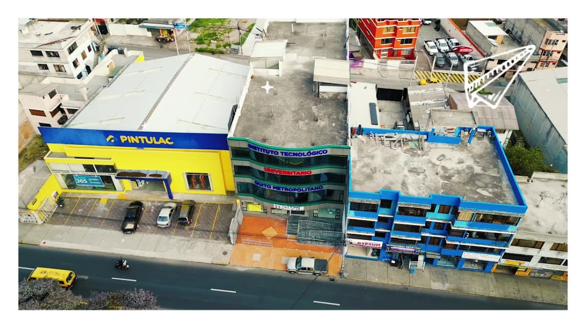 Instituto Tecnológico Universitario Quito Metropolitano - ITSQMET - Campus Matriz — foto