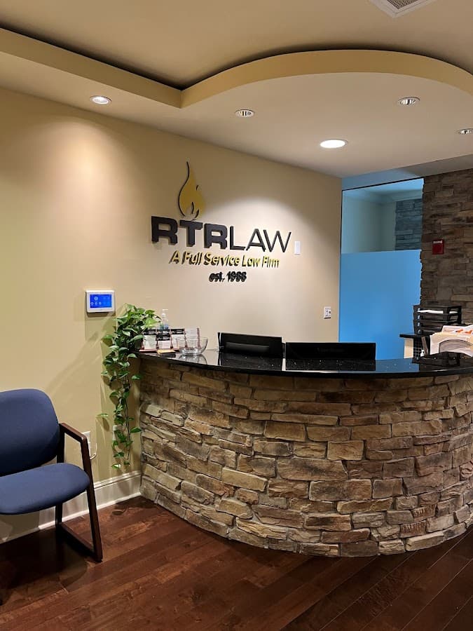 RTRLAW — foto