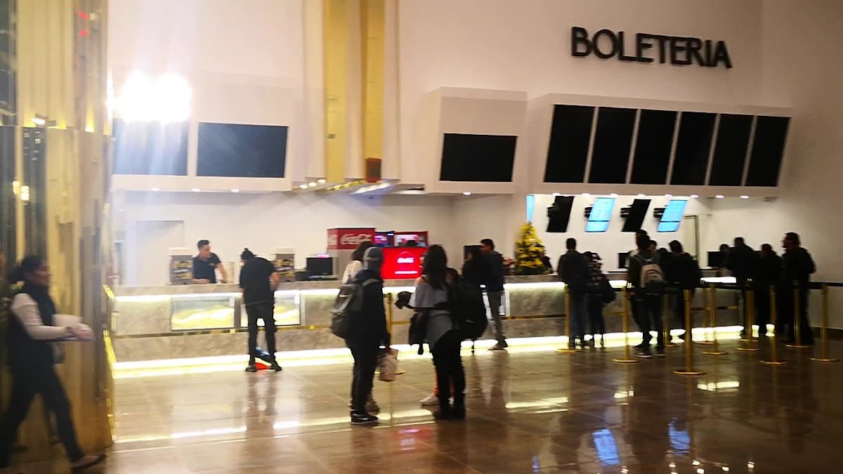 Sky Box Cinemas & Entretenimiento — foto
