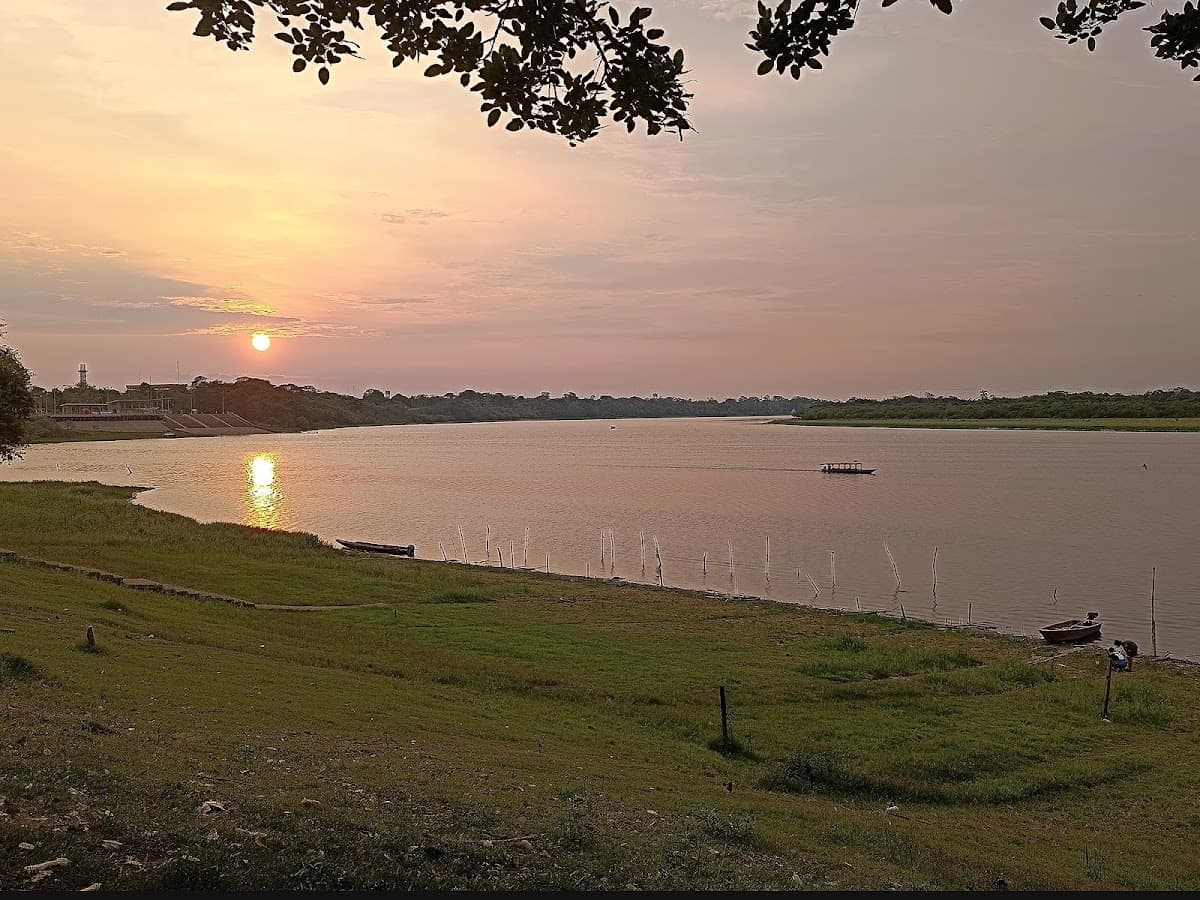 Mirador del atardecer en la restinga