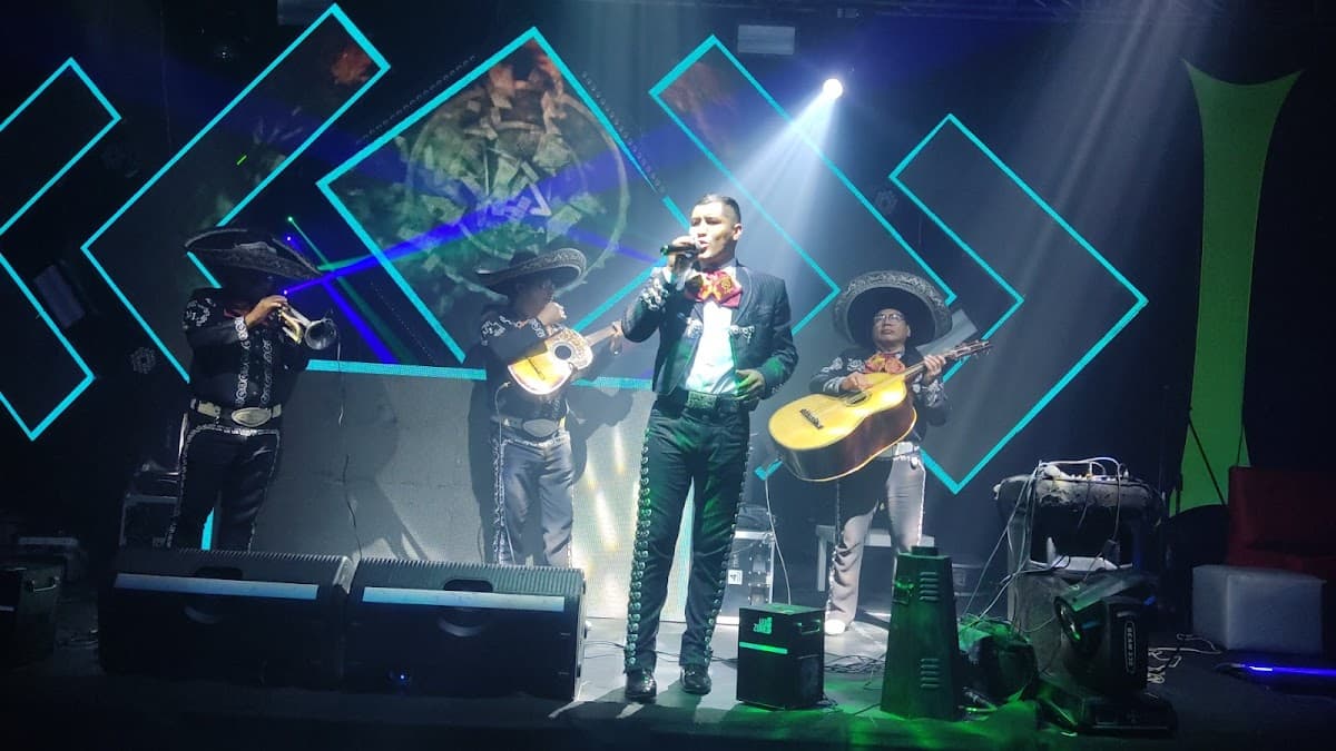 CLUB SPACE urdesa