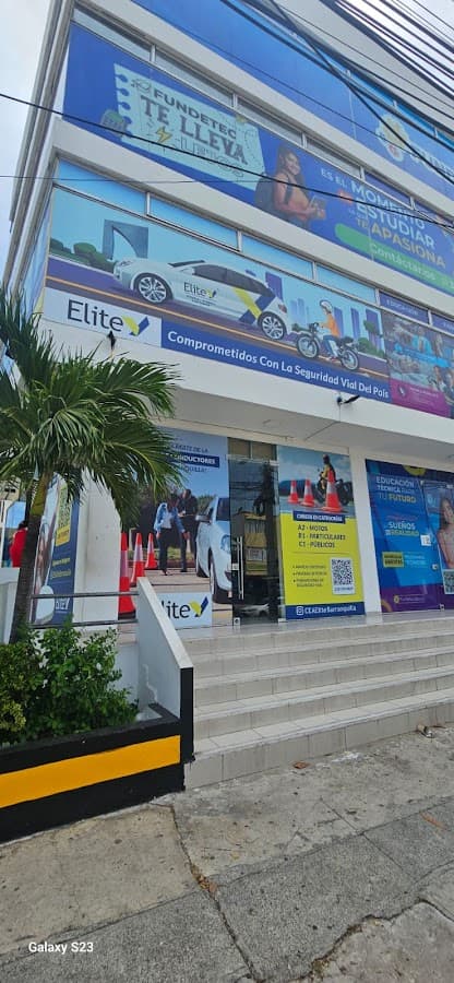 ELITE CENTRO DE ENSEÑANZA AUTOMOVILISTICA BARRANQUILLA — foto