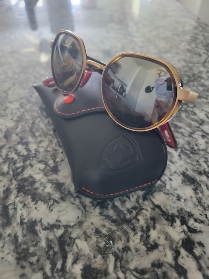 Ray-Ban — foto