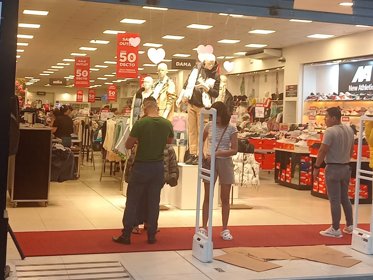 Tienda Avalanch Hogar Iquitos — foto