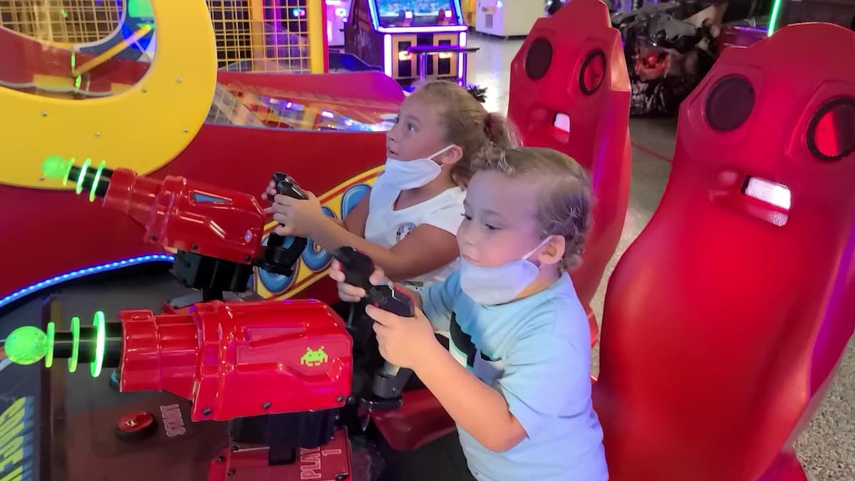 Launch Family Entertainment Doral — foto