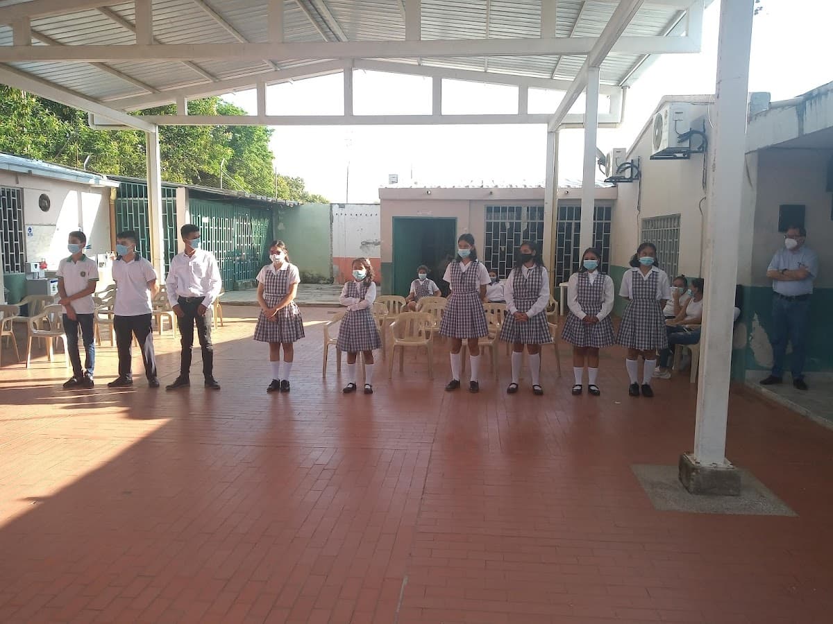 Colegio Reynaldo Matiz — foto