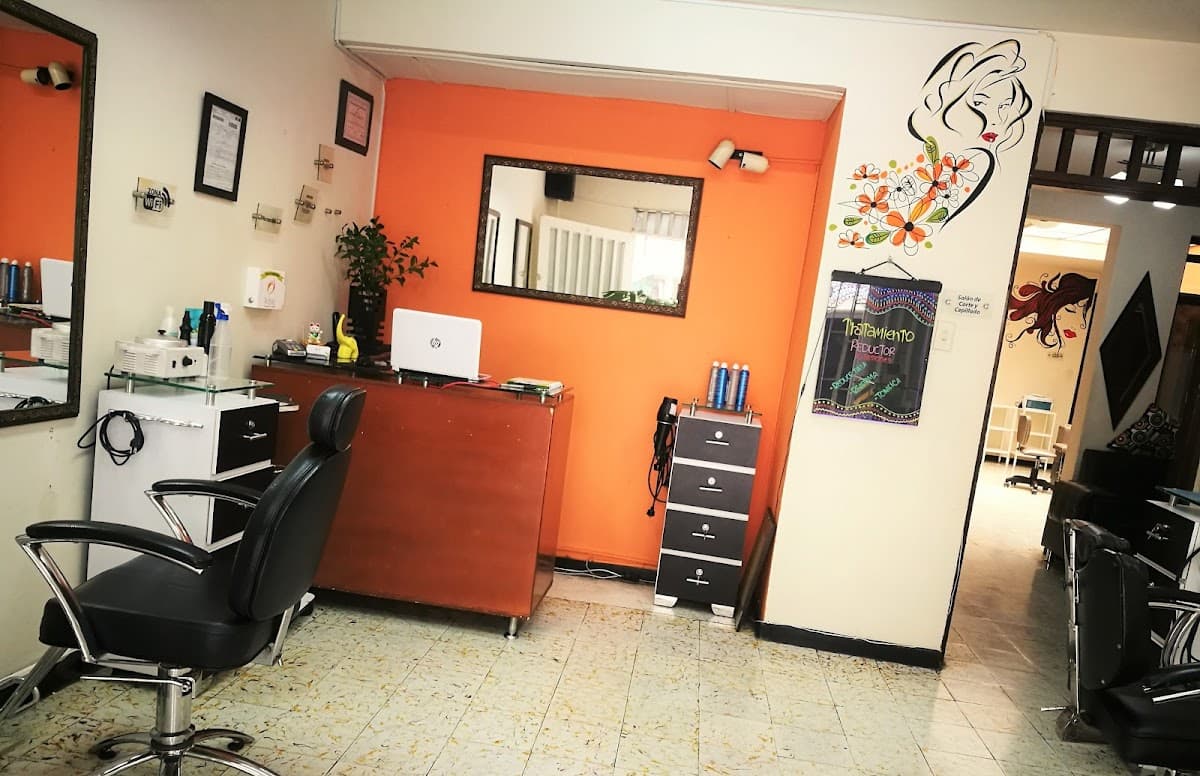 Rubias peluquería y estética — foto