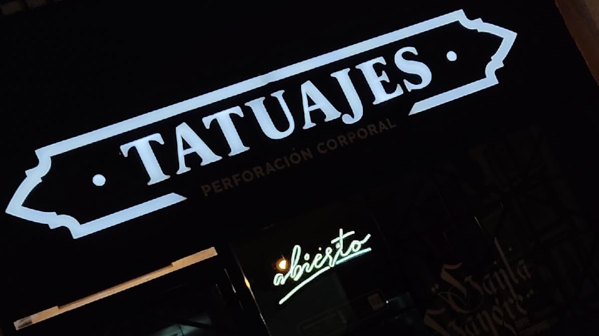 SANTA SANGRE Tattoo Studio - Arte Corporal