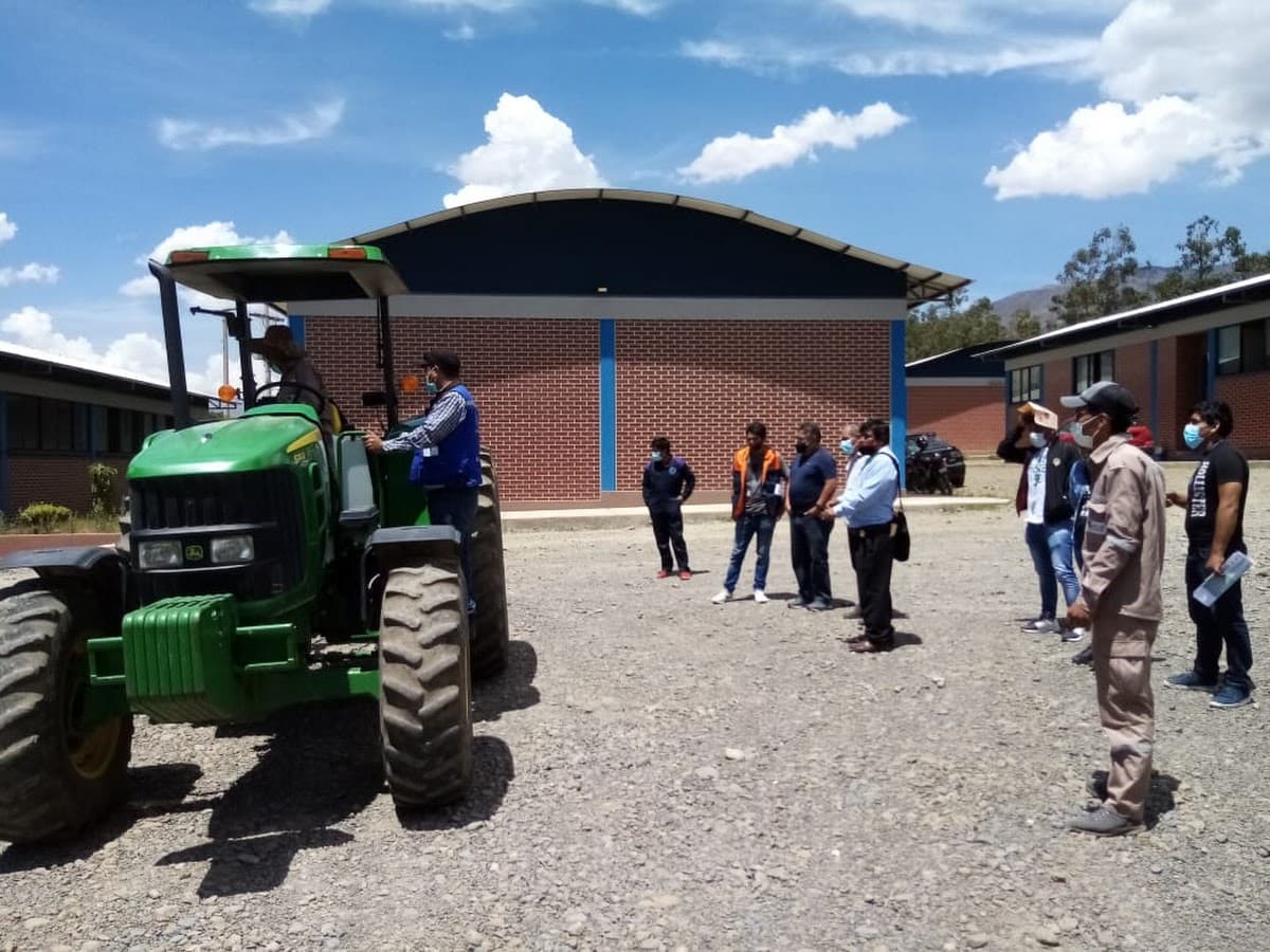 Instituto "CETA" - Mecánica Automotriz — foto
