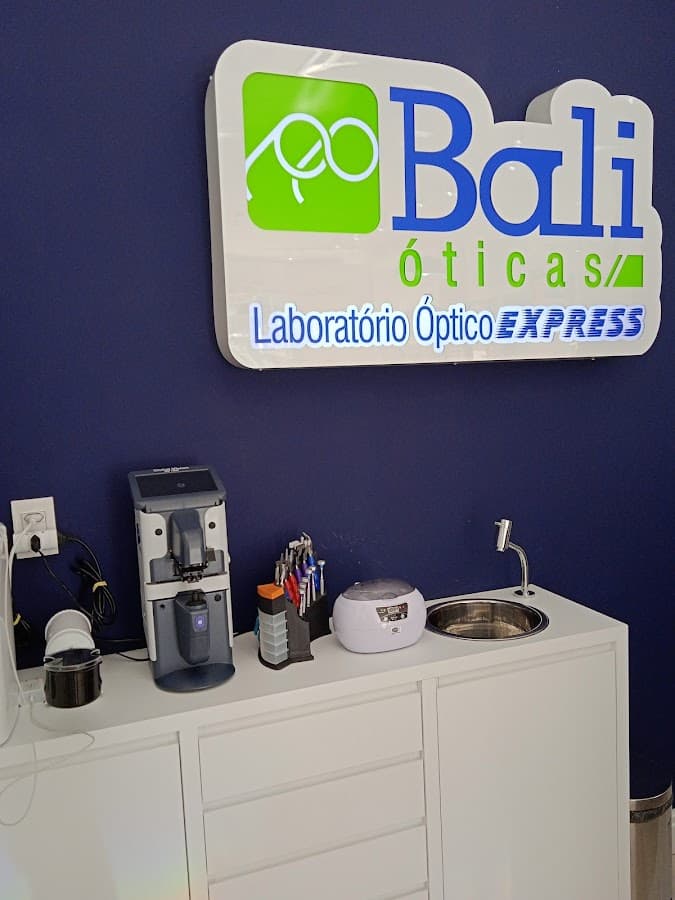 Bali Óticas Itapema — foto