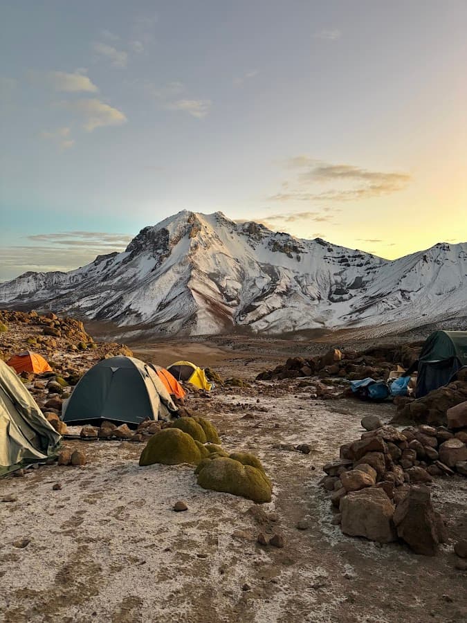 Quechua Explorer Andeans Mountains — foto