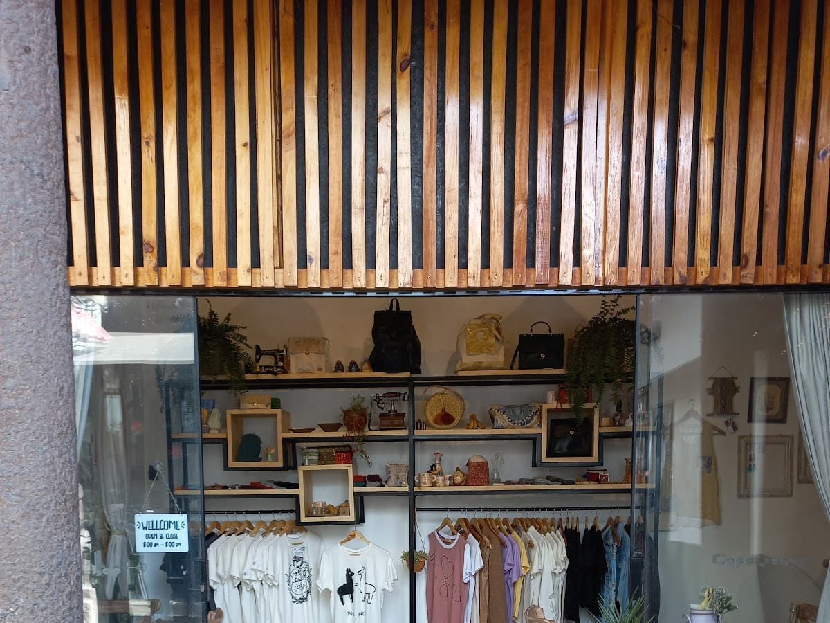 INDIE CAFÉ & CONCEPT STORE