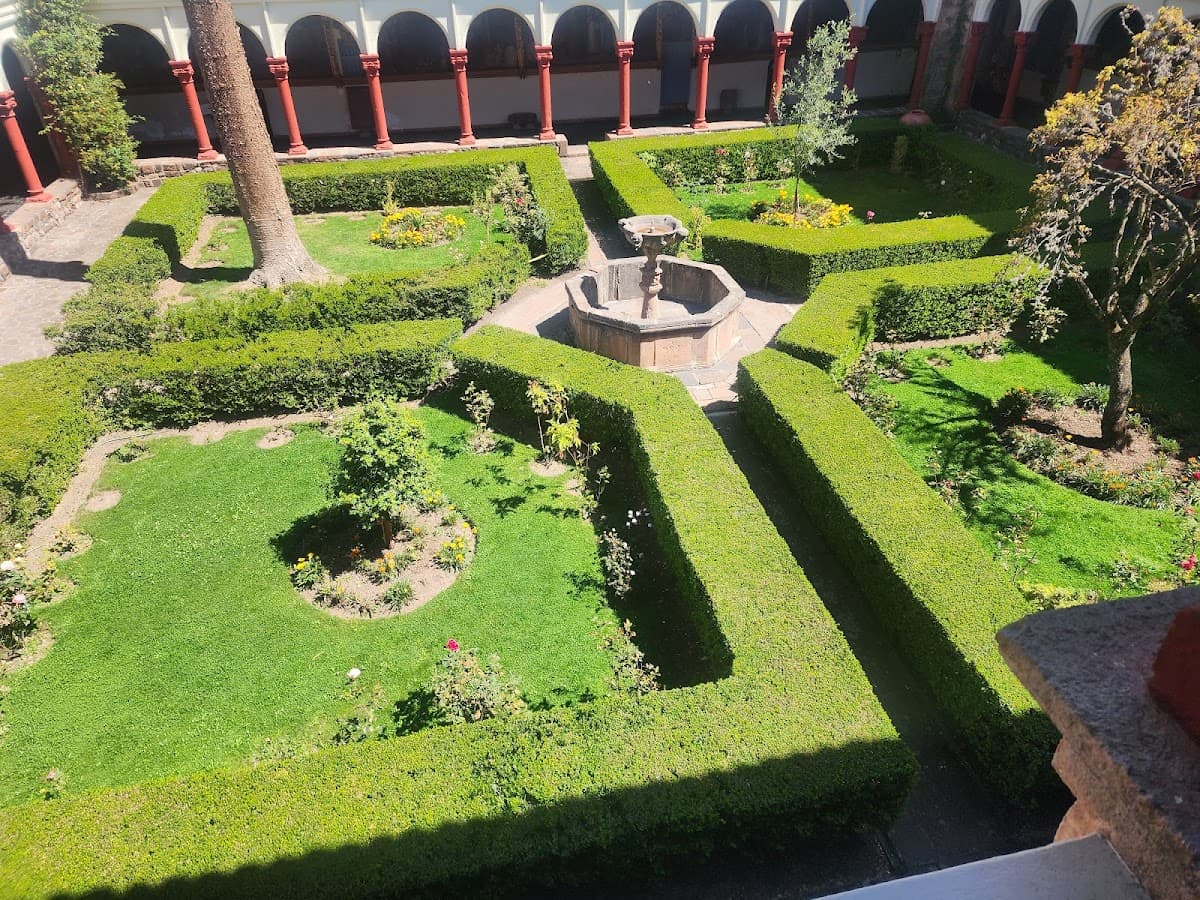 Museo y Catacumbas del Convento de San Francisco de Asís de Cusco — foto