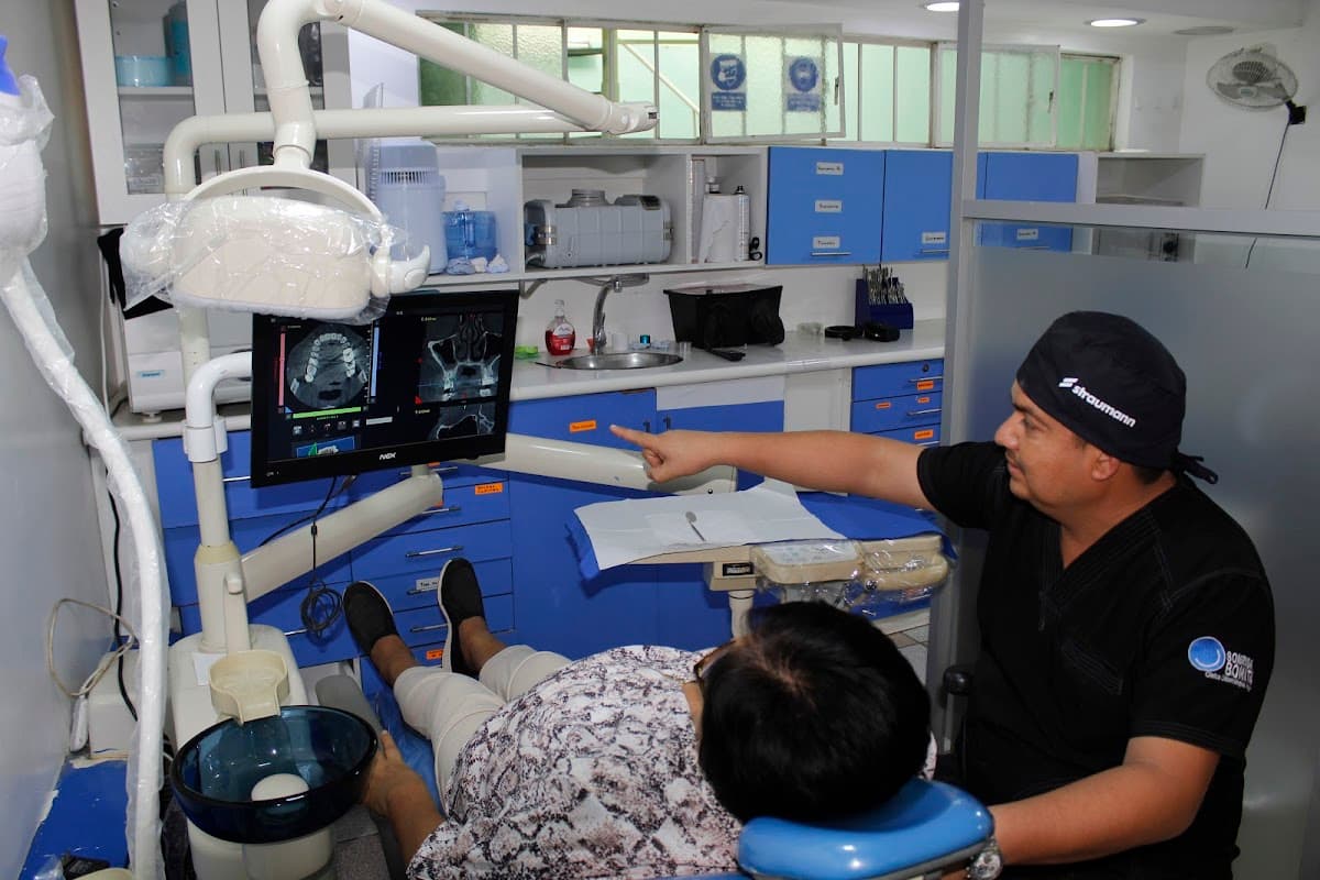 Clínica Dental Sonrisa Bonita - Ortodoncia e Implantes Dentales — foto