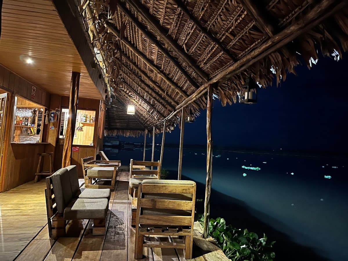 La Balsa Cafe Restobar — foto