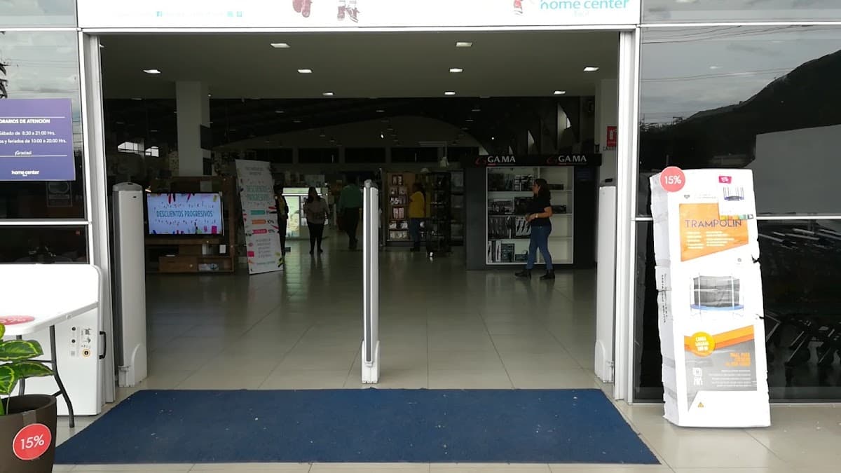 Multicenter / Cochabamba / Tienda Uyuni — foto