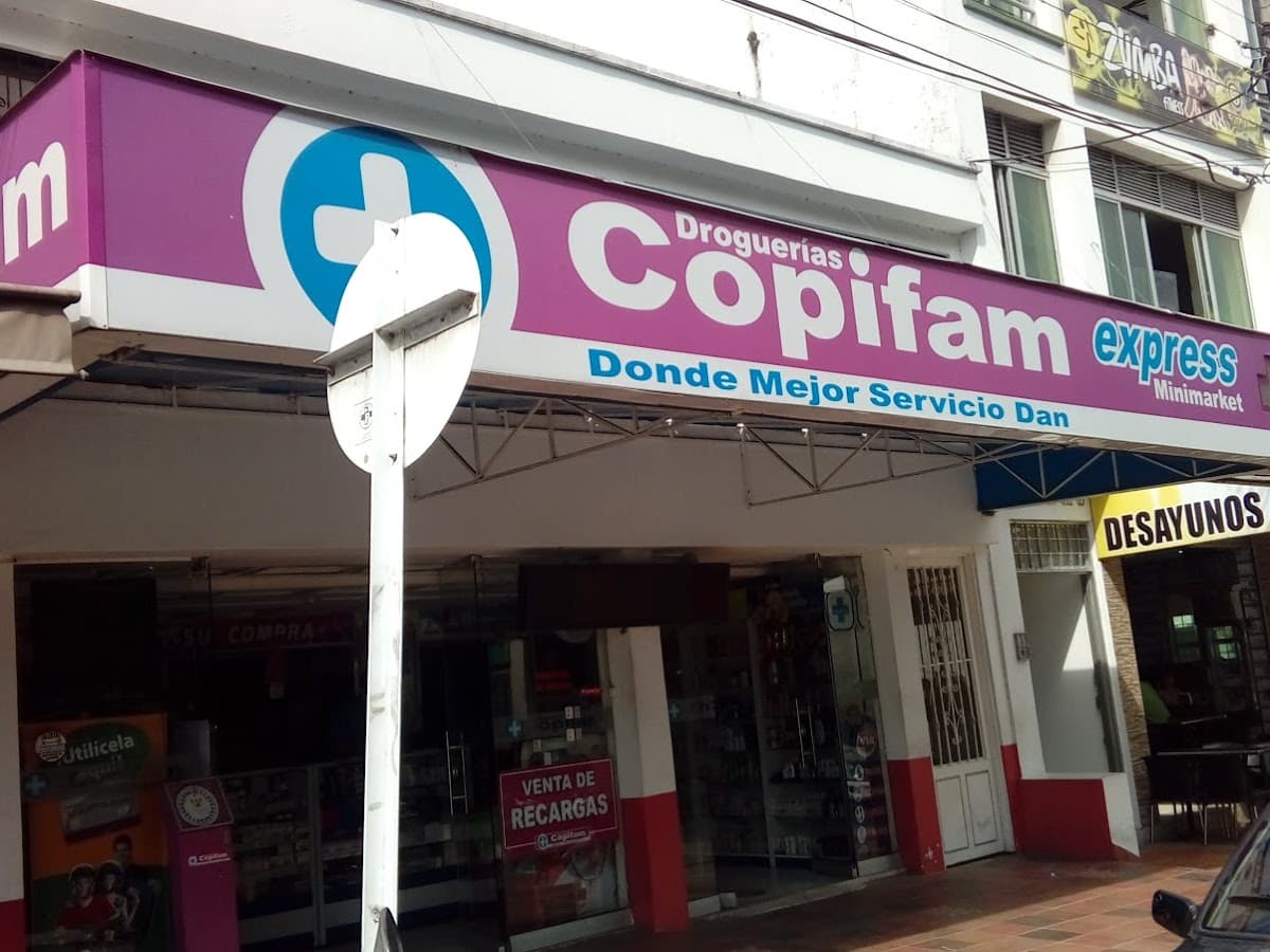 Mundo Farmacias — foto