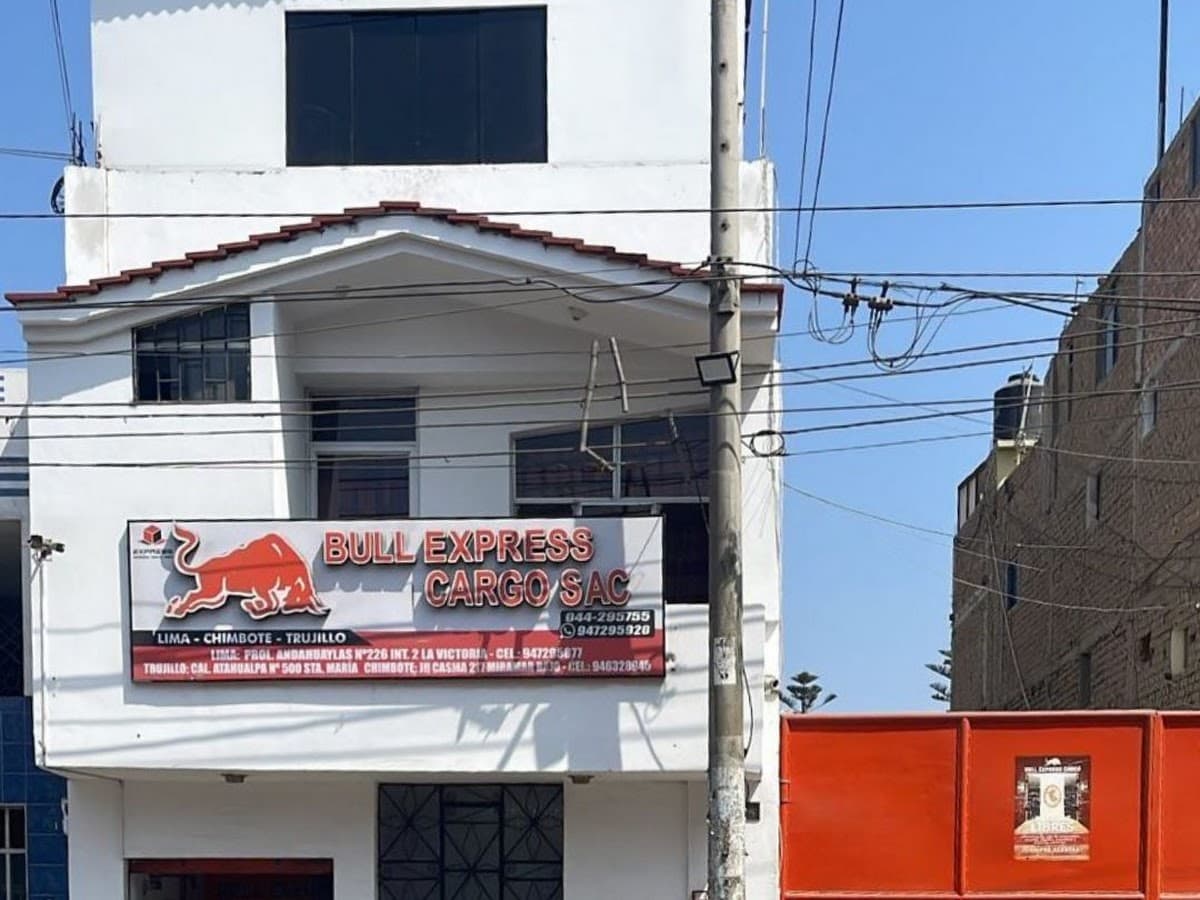 Huascar Cargo Internacional — foto