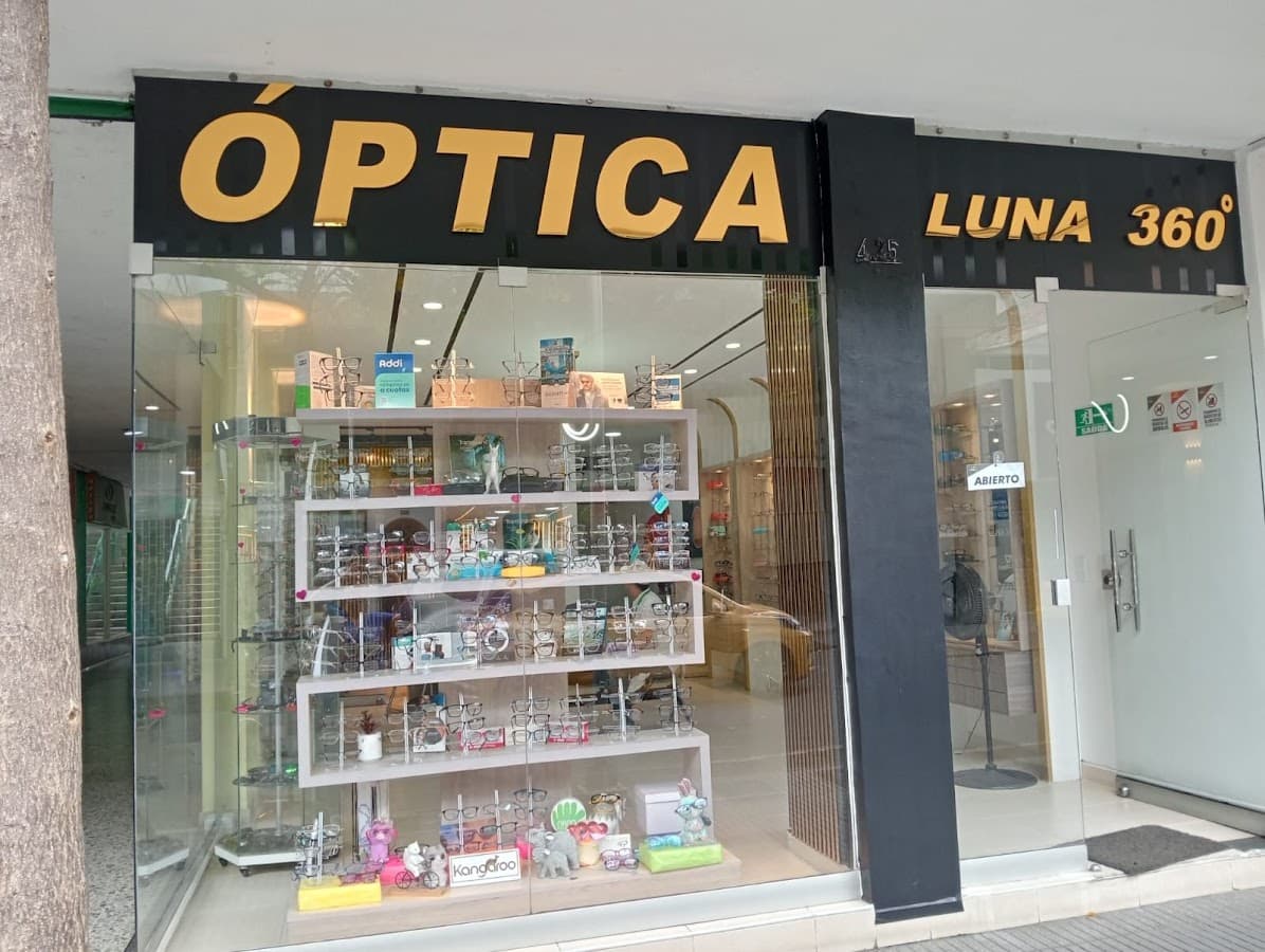 OPTICA Y LENTES LUNA 360