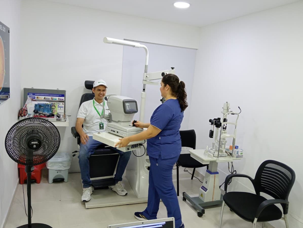 OPTICA Y LENTES LUNA 360 — foto