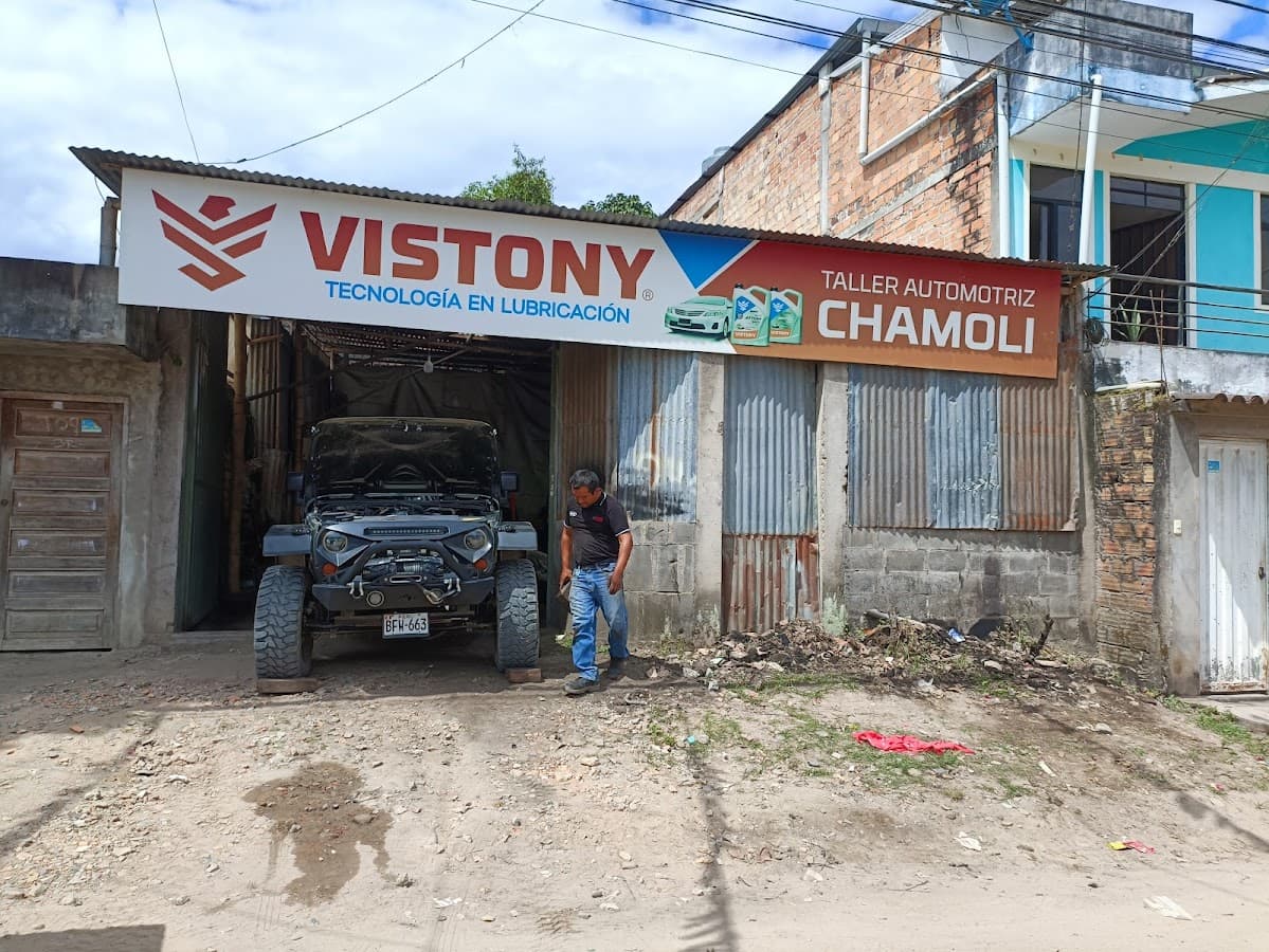 Taller automotriz "CHAMOLI" — foto