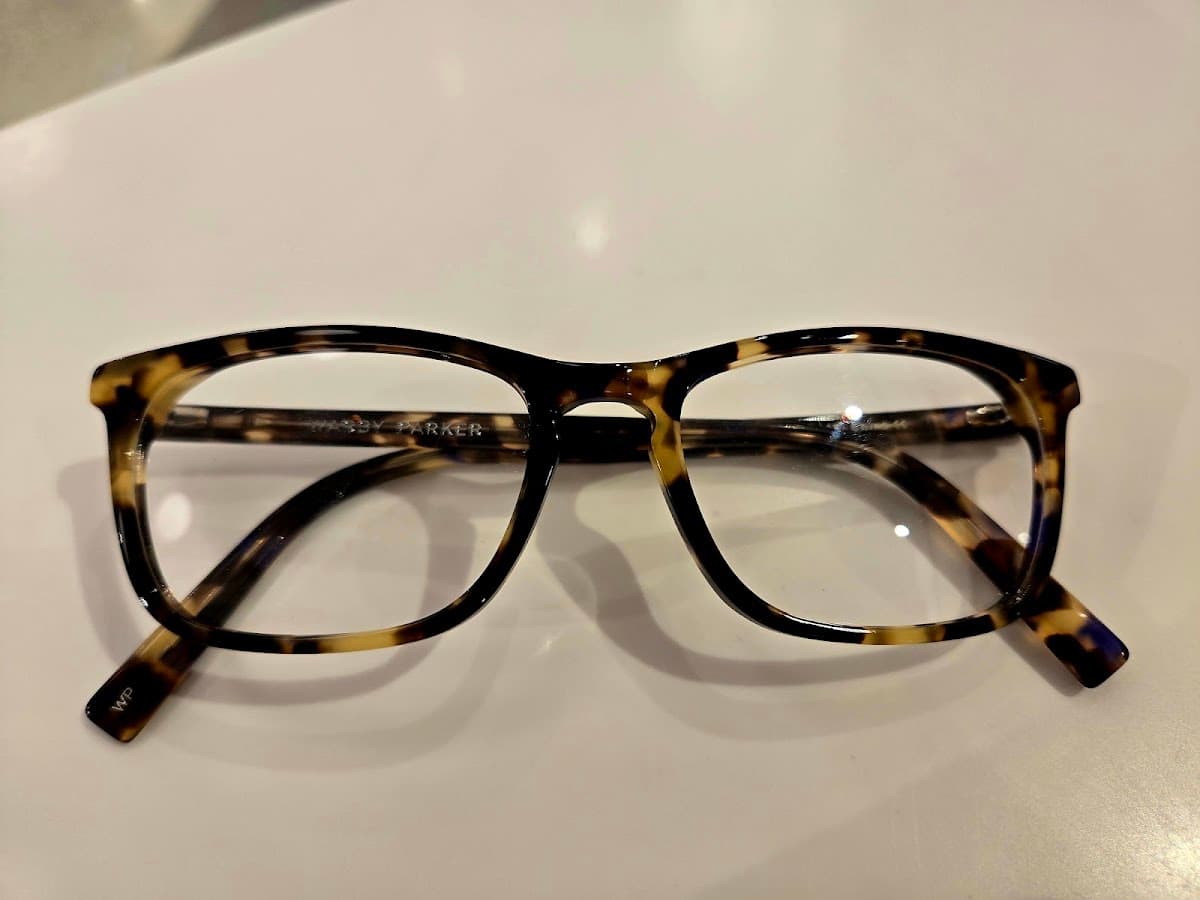 Warby Parker Hyde Park Village — foto