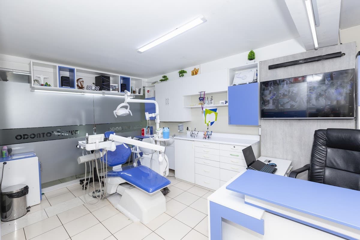 Odonto Salud Cusco sede av Tacna. — foto