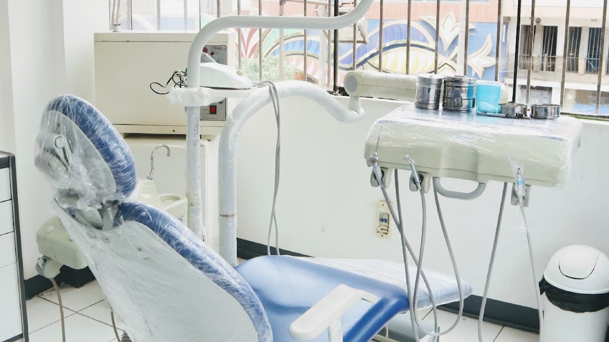 Mundoral Odontólogos Zárate Lima Dentistas — foto