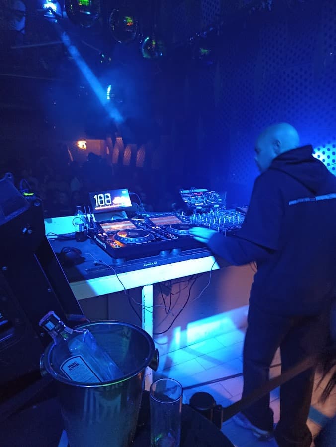OCTAVA CLUB