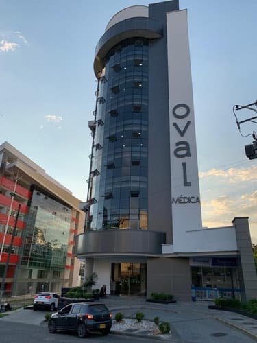 Dr. Andersson Buritica odontólogo Pereira- Bukal Odontología — foto