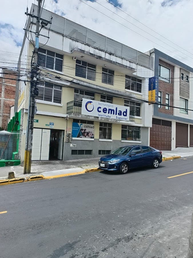 Instituto Tecnológico Superior CEMLAD