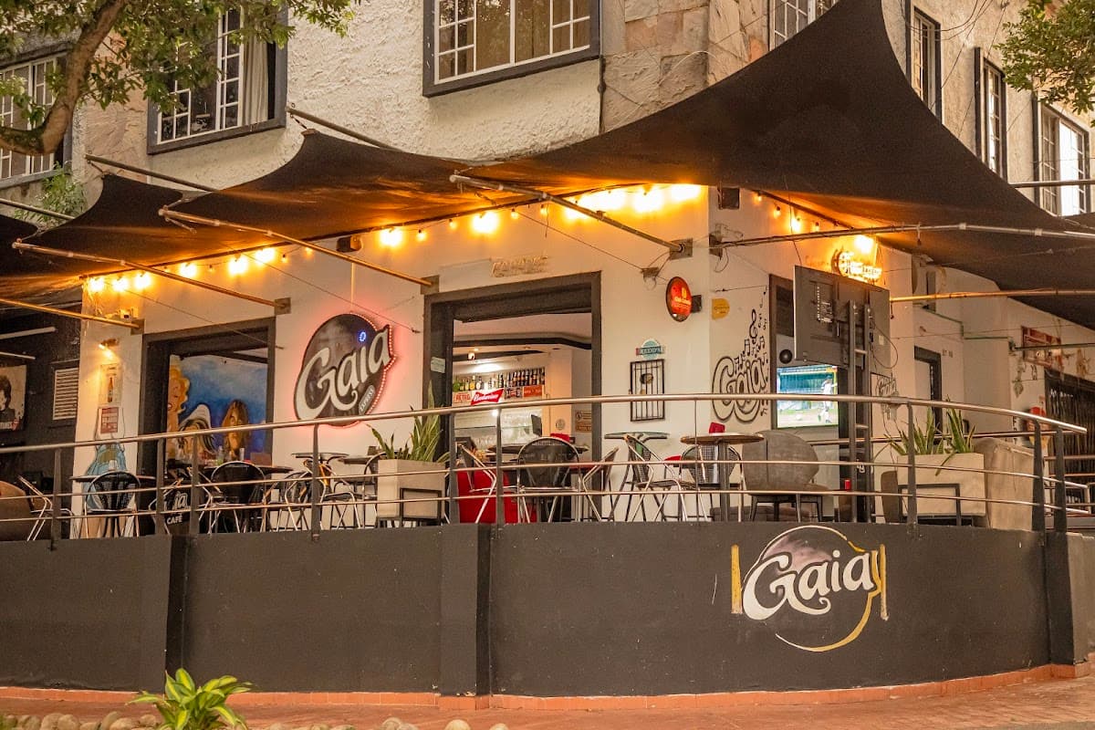 Gaia Restaurante Karaoke Bar