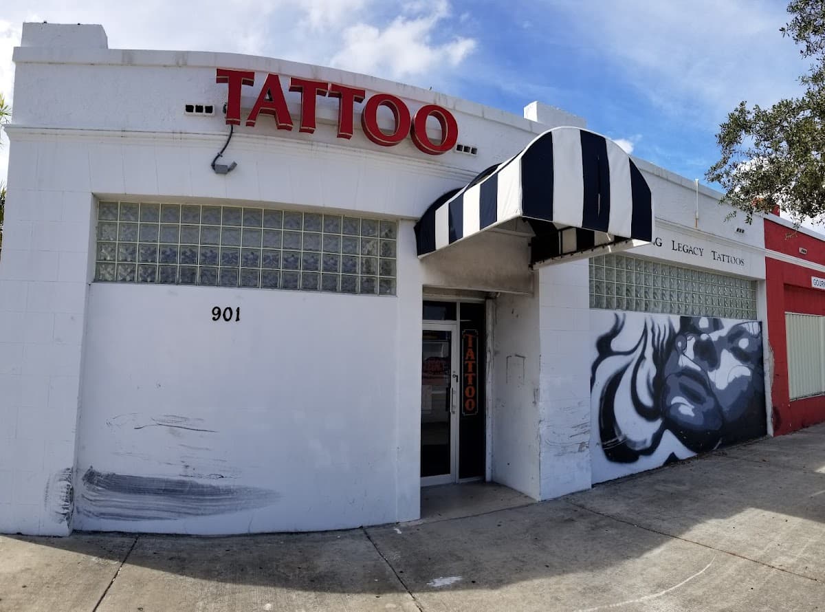 Living Legacy Tattoos — foto