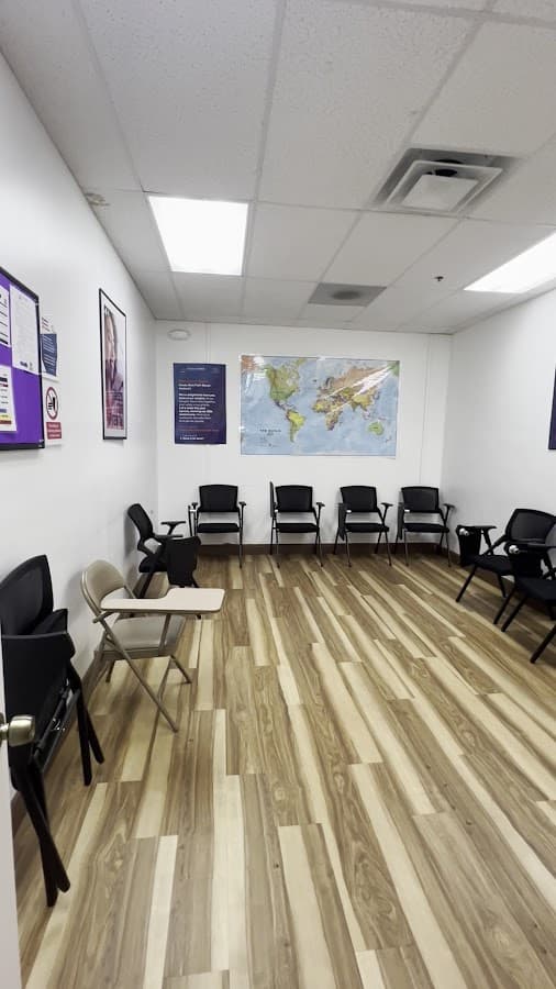 Uceda English School of West Palm Beach — foto