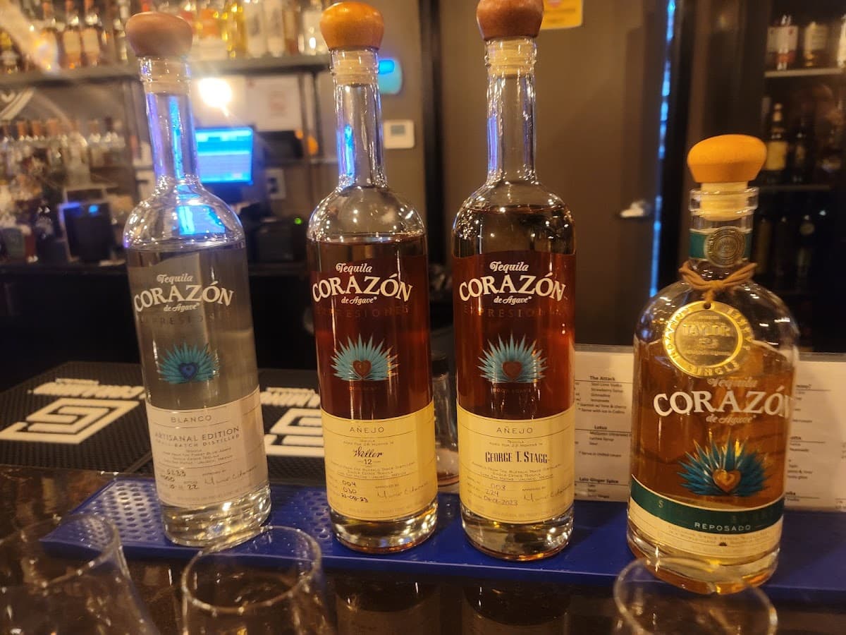 The Barrel Room at Golden Ox — foto