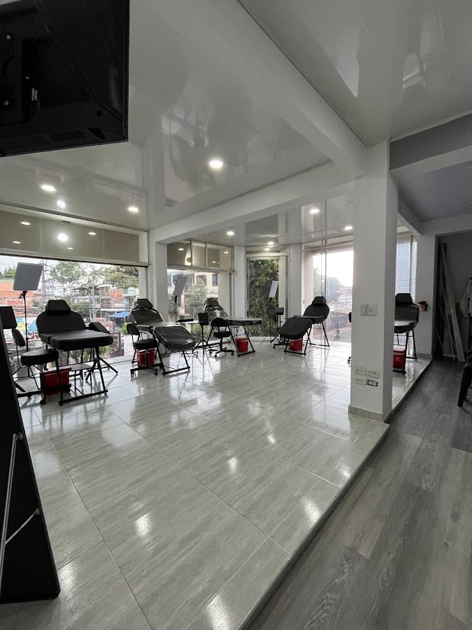 326 Tattoo Studio Cali — foto