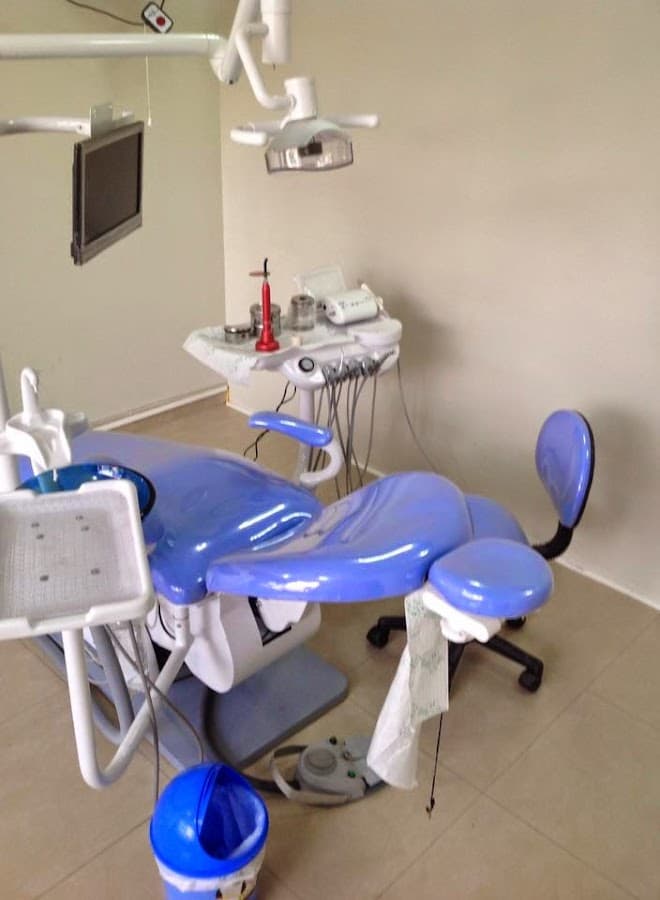 Clinica Odontologica "Sonrisas Brillantes"