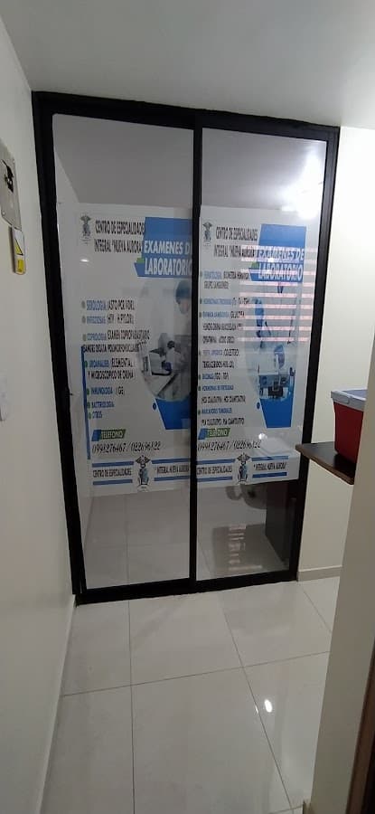 Clinica de Especialidades Medicas "Nueva Aurora" — foto