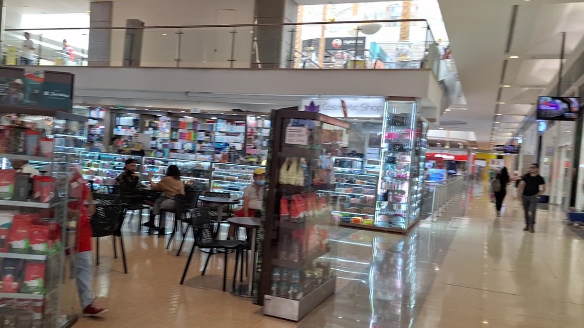 La Estación Centro Comercial Ibagué — foto