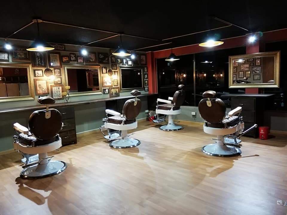 Kings Cave Barber Club — foto