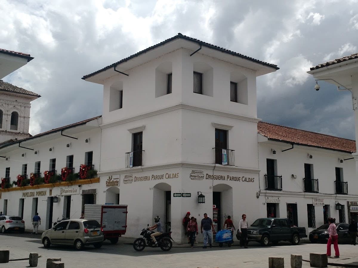 Droguería El Shaddai centro