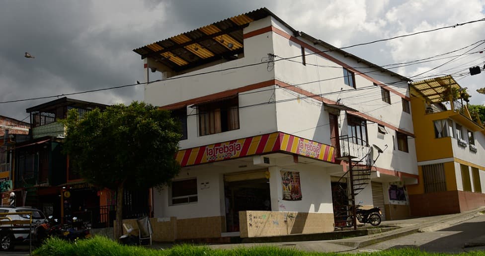 la rebaja No. 3 DROGUERIA La Enea Manizales — foto