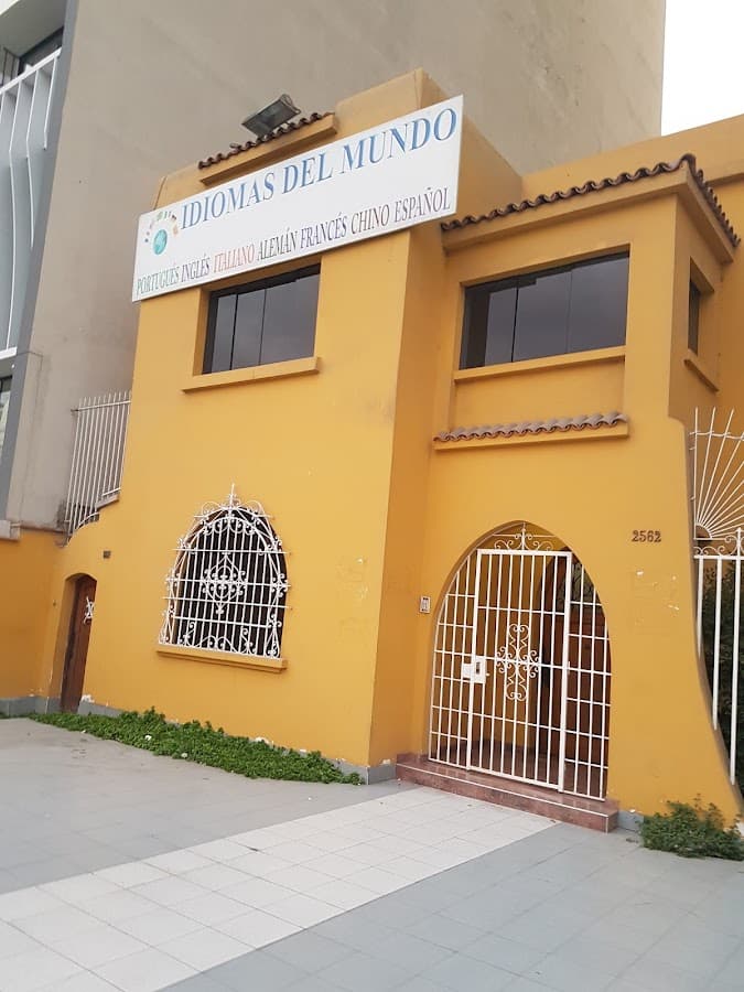 Centro De Estudios Idiomas Del Mundo S.A.C.